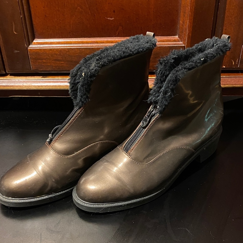 Women’s bronze metallic Ankle Boots with Black Fur Lining vintage